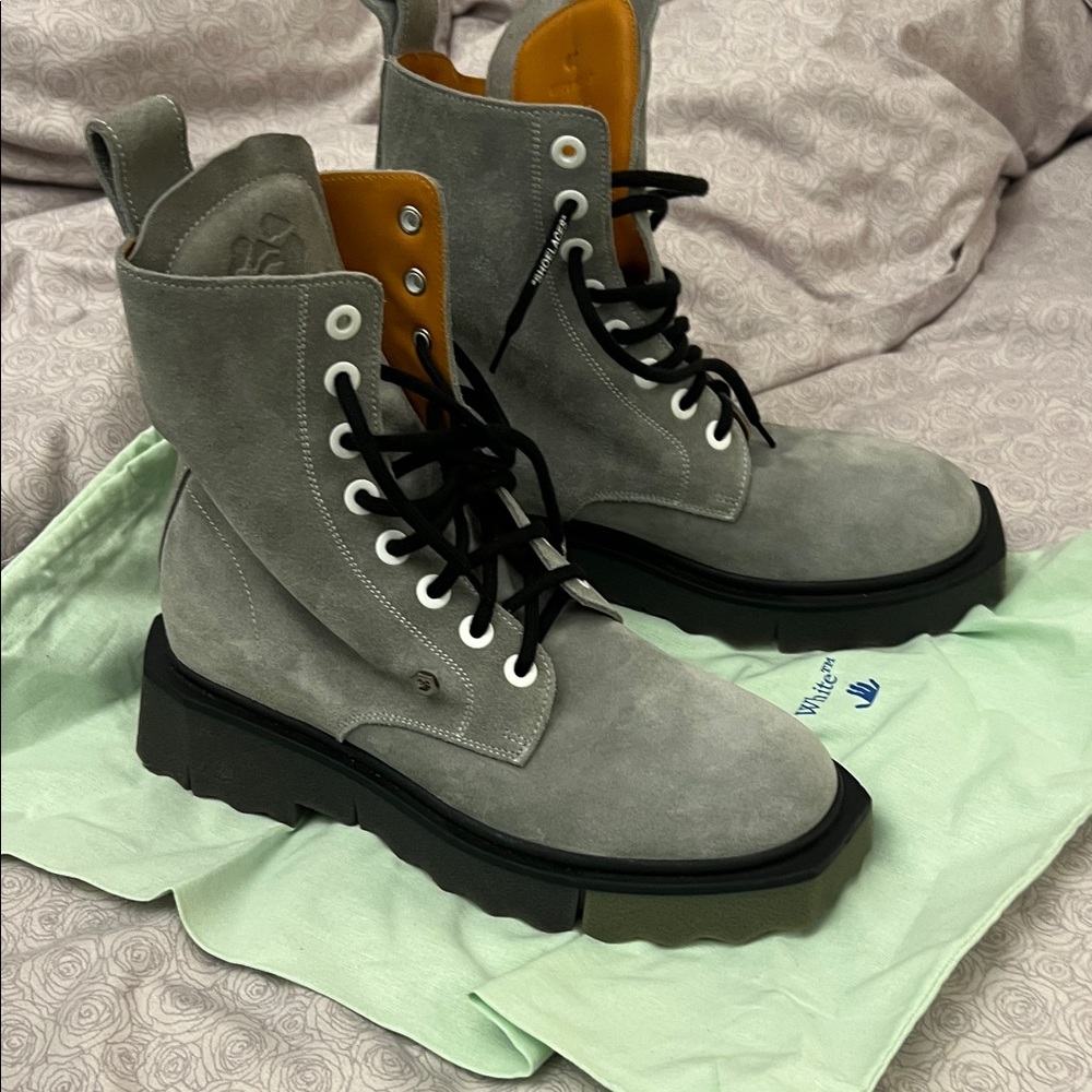 Off-White - Virgil Abloh Ankle Grey Suede Boots size 40 - with box and dust bag